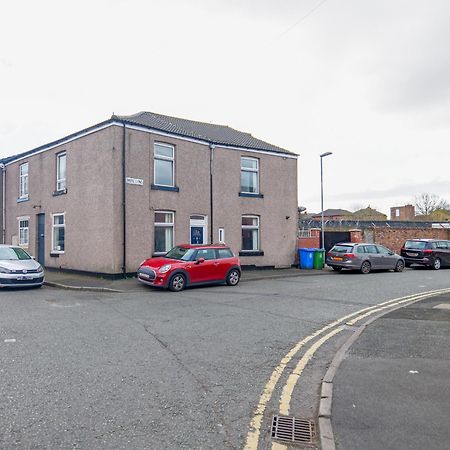Rochdale 3 Bedroom House 2 Bath With Free Parking Sleeps 7 Eksteriør bilde