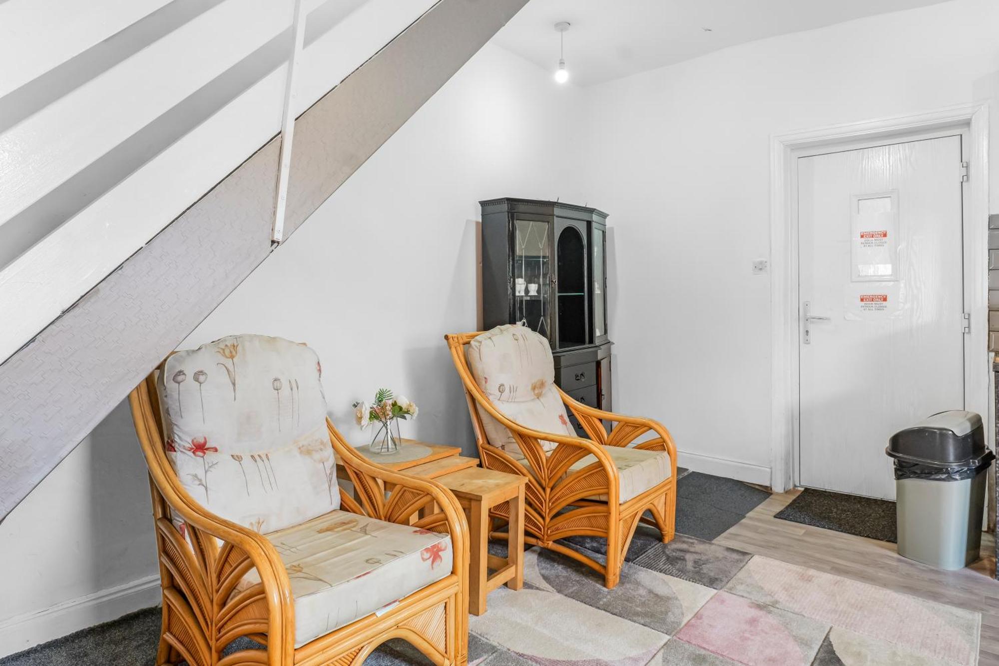 Rochdale 3 Bedroom House 2 Bath With Free Parking Sleeps 7 Eksteriør bilde